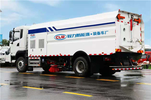 比亞迪CL5181TXSBEV 型純電動洗掃車 (3).jpg