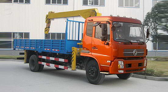 東風(fēng)天錦隨車起重運輸車