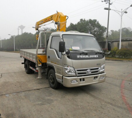 福田時(shí)代金剛隨車起重運(yùn)輸車