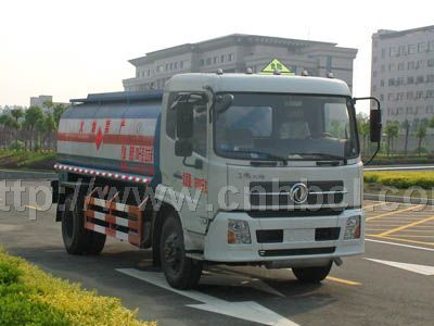 東風天錦運油車15.4立方