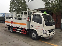 國五東風(fēng)廂長4.12米氣瓶運(yùn)輸車 